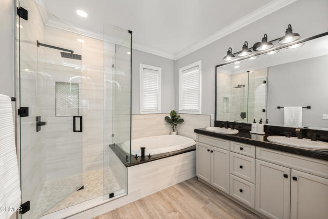 321 Town Forest Court, Camarillo CA: https://media.crmls.org/mediaz/8091da65-d85a-417b-9405-734990112d43.jpg