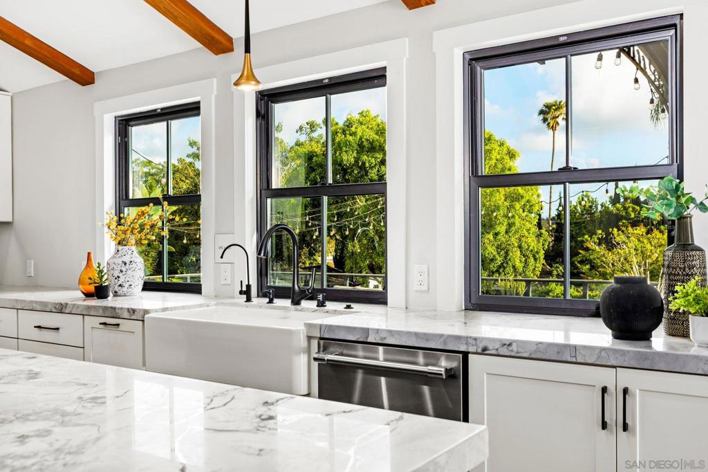 2335 Ivy Rd - photo 16