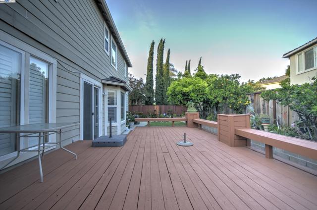 5481 Aspen St, Dublin CA: https://media.crmls.org/mediaz/8093b1cb-0861-4e05-a658-eec14f274b45.jpg