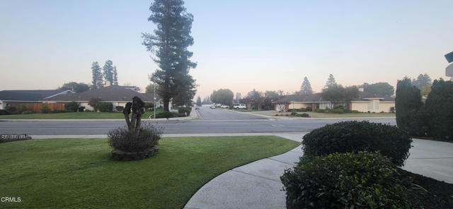 Detail Gallery Image 46 of 49 For 2200 Gambel Oak Way, Bakersfield,  CA 93311 - 4 Beds | 3 Baths