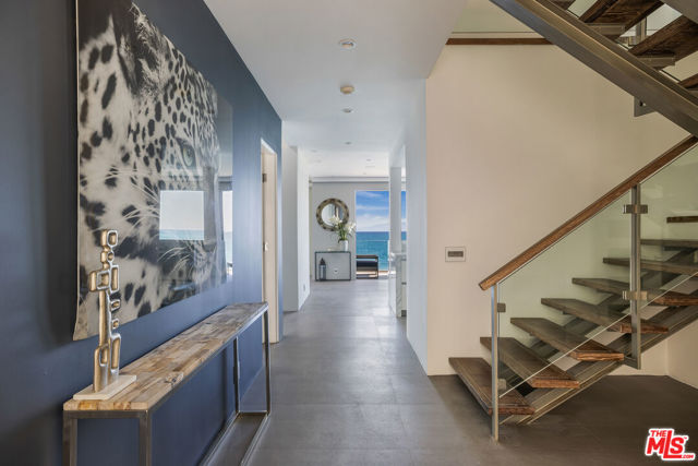 19640 Pacific Coast Highway, Malibu CA: https://media.crmls.org/mediaz/80945f9b-087a-489d-a157-9436a4ace71b.jpg