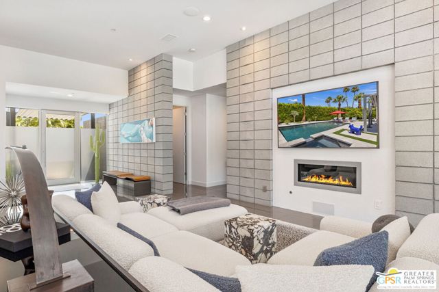 1449 N Via Miraleste, Palm Springs CA: https://media.crmls.org/mediaz/80962276-c02f-4a27-b7de-2aebdad72de1.jpg