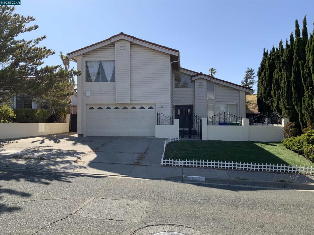 424 Sparrow Dr