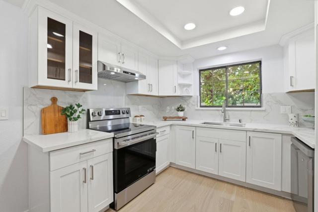 43988 Cerro Court, Fremont CA: https://media.crmls.org/mediaz/8097e341-8791-4d38-aafe-2964b893d824.jpg