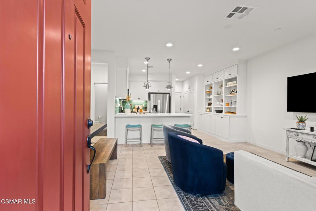 MLS #225003661 img 4