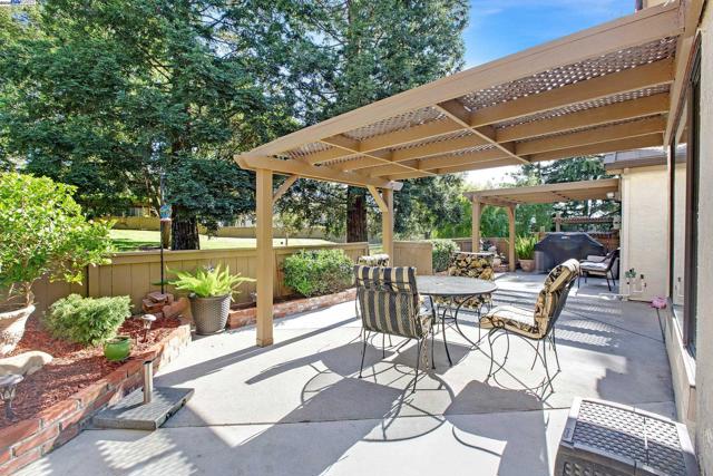 Image 26 of 36 For 7561 Helmsdale Ct