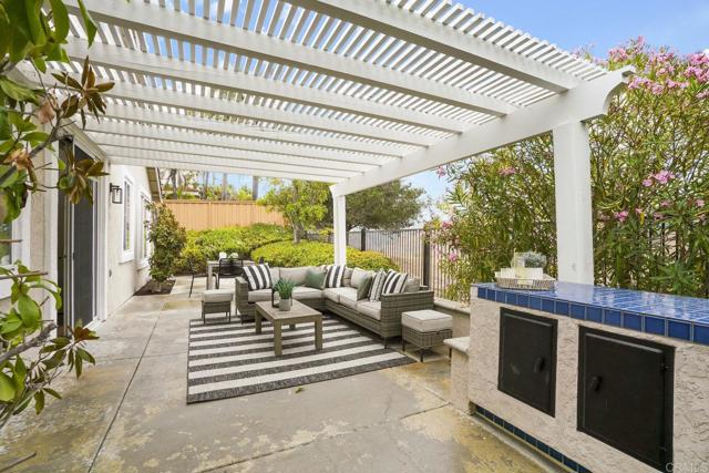 Detail Gallery Image 25 of 31 For 5231 Setting Sun Way, San Diego,  CA 92121 - 3 Beds | 2 Baths
