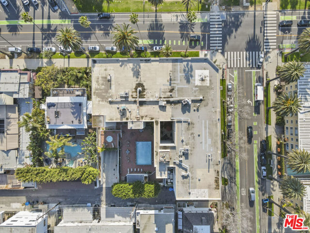 801 Ocean Avenue, Santa Monica CA: https://media.crmls.org/mediaz/809ad90b-ea55-42ec-81dc-f882520731d0.jpg
