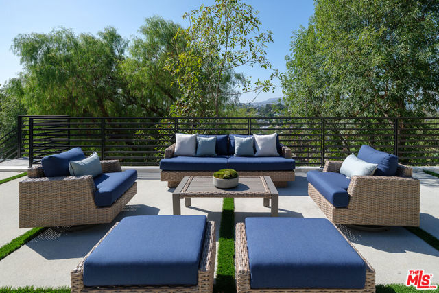 3 Bed Home for Sale in Los Angeles, California