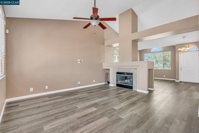 800 Gazebo Ct, Suisun City CA: https://media.crmls.org/mediaz/809bb8bd-bf7c-45fd-862c-224fade2f519.jpg