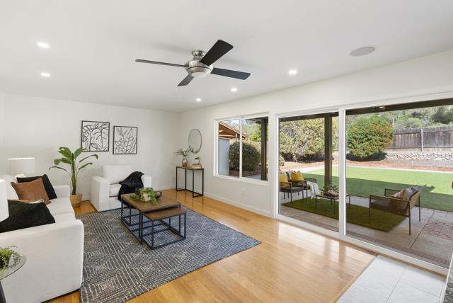 Detail Gallery Image 14 of 49 For 11458 via Promesa, San Diego,  CA 92124 - 4 Beds | 2/1 Baths