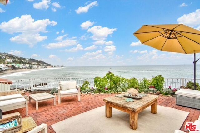 21746 Pacific Coast Highway photo 23