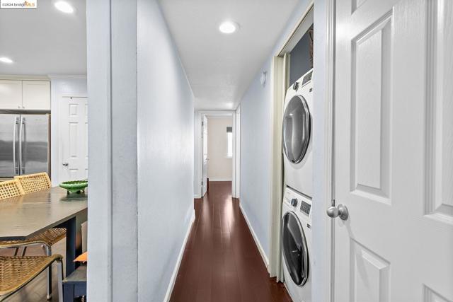Image 13 of 29 For 2450 Bayshore Rd  Apt 7