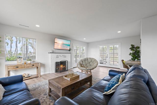 Detail Gallery Image 10 of 61 For 330 Skyline, Vista,  CA 92084 - 5 Beds | 4 Baths