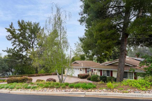 16327 Woodson View Rd, Poway CA: https://media.crmls.org/mediaz/809eded9-4ebd-483f-9f02-da707f96ad8e.jpg