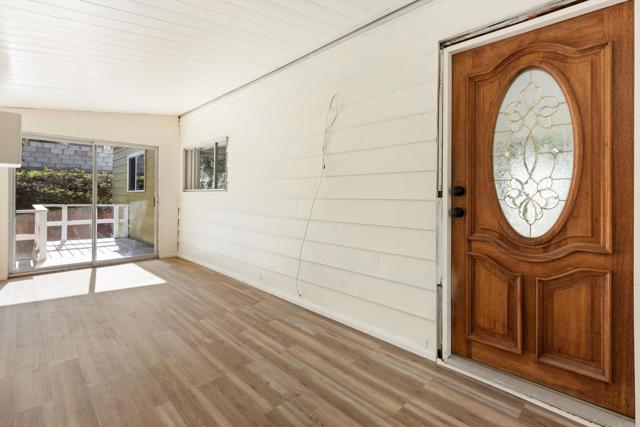 718 Sycamore Avenue, Vista CA: https://media.crmls.org/mediaz/809fceb1-979f-4432-b7a9-15324bd2df11.jpg