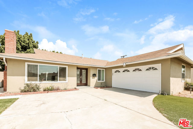 6701 Melbourne Dr, Huntington Beach, CA 92647