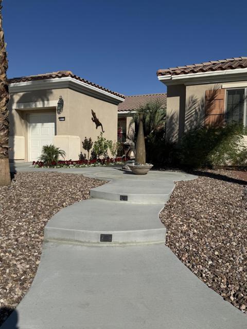 80372 Camino San Lucas, Indio CA: https://media.crmls.org/mediaz/80a05049-891b-4d74-bfff-f3fb3251e1ae.jpg