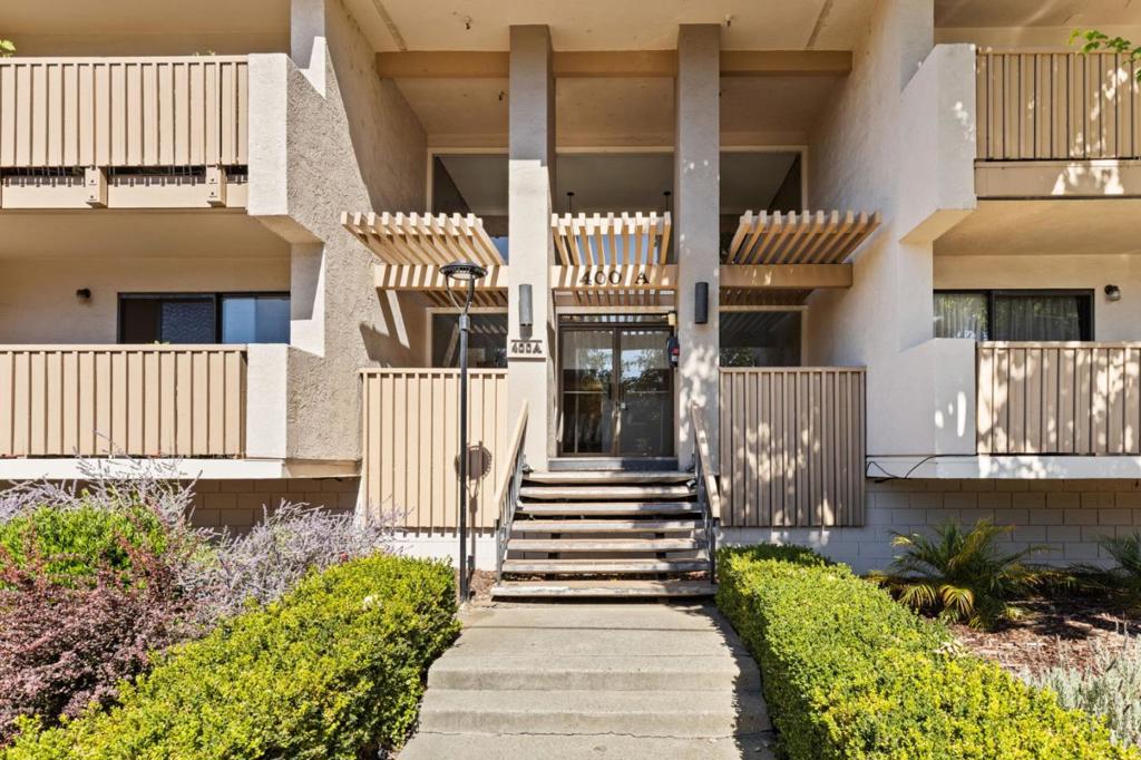 400 Ortega Avenue #301
