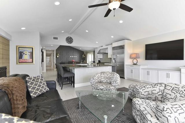 7068 Estrella De Mar, Carlsbad CA: https://media.crmls.org/mediaz/80a129fd-ed64-4c33-aae1-ce69b74c5c7f.jpg