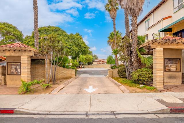 Detail Gallery Image 4 of 19 For 3966 Conde St, San Diego,  CA 92110 - – Beds | – Baths