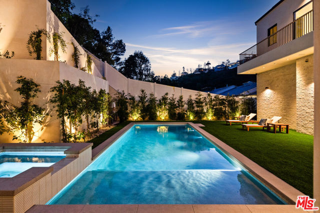 10950 Verano Road, Los Angeles CA: https://media.crmls.org/mediaz/80a1a31c-a566-4ff1-ab04-adb10a88306e.jpg