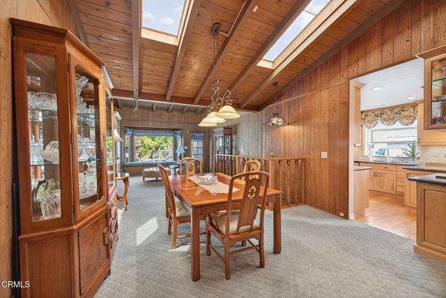 332 Carol Drive, Ventura CA: https://media.crmls.org/mediaz/80a658ab-e7eb-43f0-bf3a-4578fb1afc77.jpg