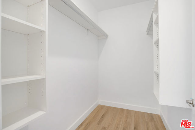 1832 S Barrington Avenue, Los Angeles CA: https://media.crmls.org/mediaz/80a89f4f-b8d2-4813-9da1-c8abc7620180.jpg