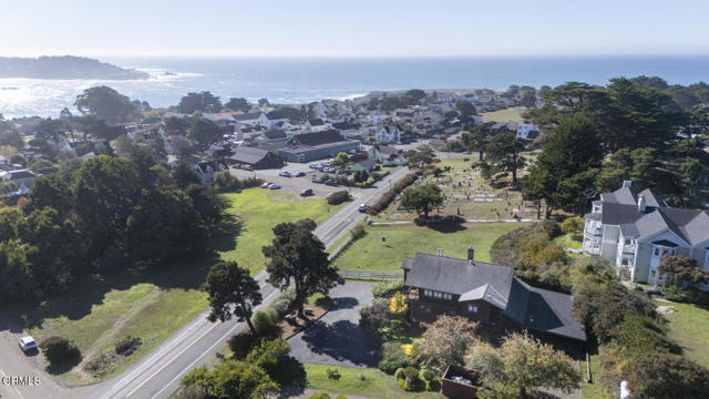 Detail Gallery Image 7 of 62 For 44920 Little Lake Rd, Mendocino,  CA 95460 - 4 Beds | 3 Baths