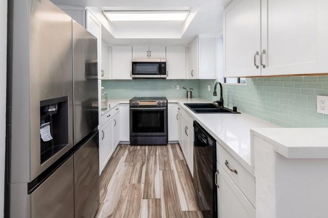 Detail Gallery Image 10 of 31 For 7335 Alicante Rd #C,  Carlsbad,  CA 92009 - 1 Beds | 1/1 Baths
