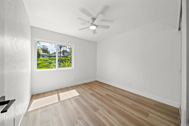 223 Cottingham Ct, Oceanside CA: https://media.crmls.org/mediaz/80aa178f-45e8-4f9f-9d63-e039a1381334.jpg