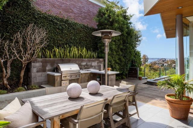 2730 Brant St, San Diego CA: https://media.crmls.org/mediaz/80aa67c2-7547-4f6e-9e82-7a02011eb136.jpg