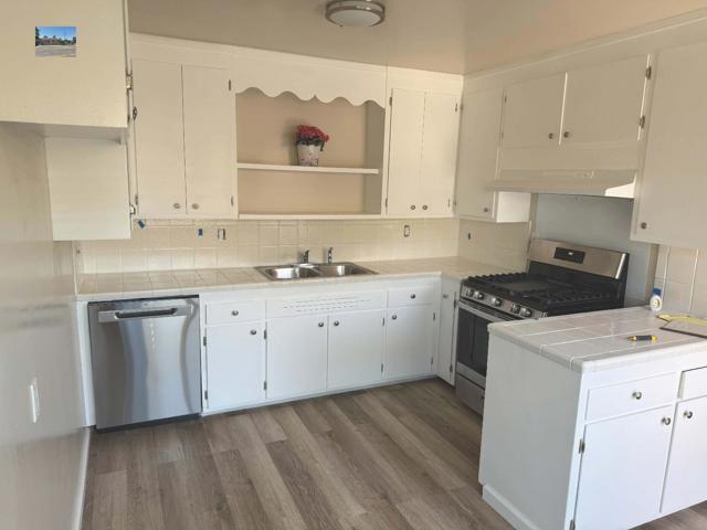403 G Street, Union City CA: https://media.crmls.org/mediaz/80aabe04-2f7d-4893-a582-55955ed23223.jpg