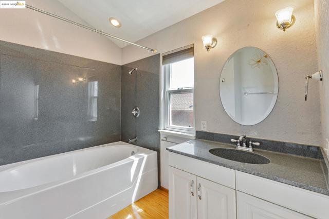 2116 LUNA AVENUE, San Leandro CA: https://media.crmls.org/mediaz/80ac710e-1180-41b4-9b98-38f50ee6141e.jpg