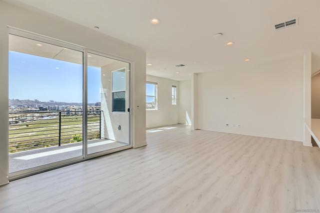 3051 Marquee Way, San Diego CA: https://media.crmls.org/mediaz/80ad9407-85ad-472e-9b1b-463f9a391e78.jpg