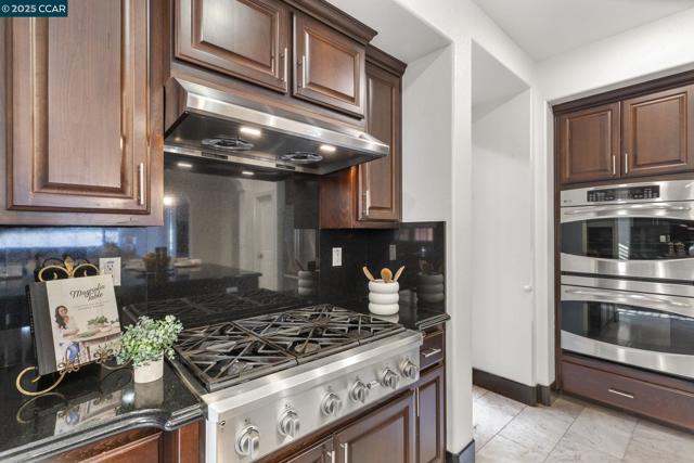 7509 Balmoral Way, San Ramon CA: https://media.crmls.org/mediaz/80ae233c-0f56-45be-92cf-fb769ab6c6db.jpg