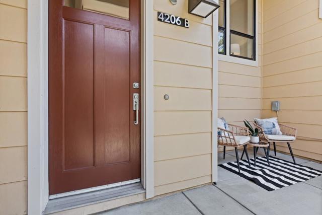4206 Rickeys Way, Palo Alto CA: https://media.crmls.org/mediaz/80ae458a-8b43-49d9-9b14-164789336054.jpg