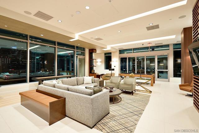 1388 Kettner Blvd, San Diego CA: https://media.crmls.org/mediaz/80aeb048-c537-4ca8-8fee-97a3521708ee.jpg