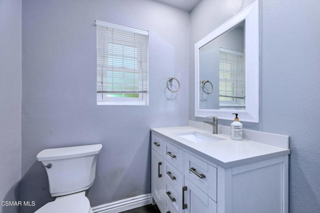 6058 Hedgewall Drive, Westlake Village CA: https://media.crmls.org/mediaz/80af124e-8b8a-49e3-9e2c-8c25071e0f51.jpg