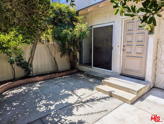 1183 Ramona Dr, Newbury Park, CA 91320