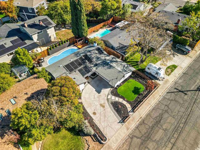 4119 Churchill Dr, Concord CA: https://media.crmls.org/mediaz/80b09202-f917-4a72-a94a-df9cefb938d7.jpg