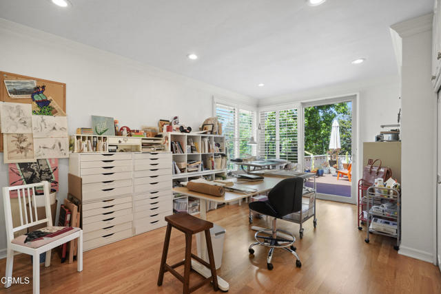 630 S Orange Grove Boulevard, Pasadena CA: https://media.crmls.org/mediaz/80b0b425-7bde-41e9-aa4a-adec3fa0d13a.jpg