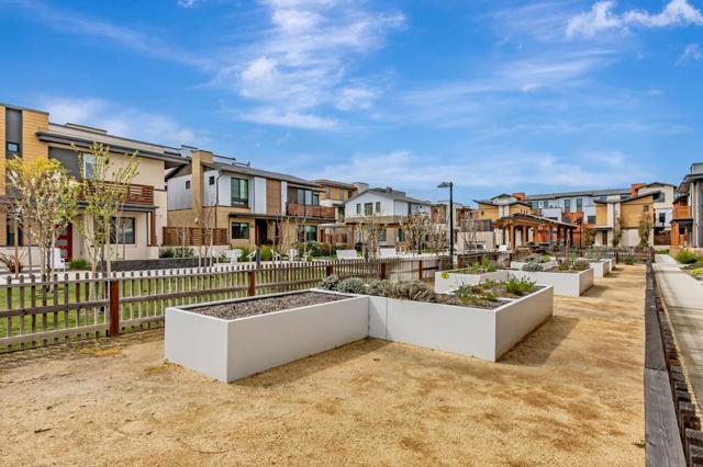 16009 Bartlett Court, Los Gatos CA: https://media.crmls.org/mediaz/80b16310-f4ec-416f-b709-eb2b1eb9ec33.jpg