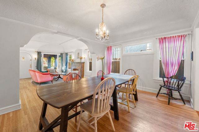 646 N Dillon Street, Los Angeles CA: https://media.crmls.org/mediaz/80b201ec-8d9b-4ff0-b110-90888605f5c8.jpg