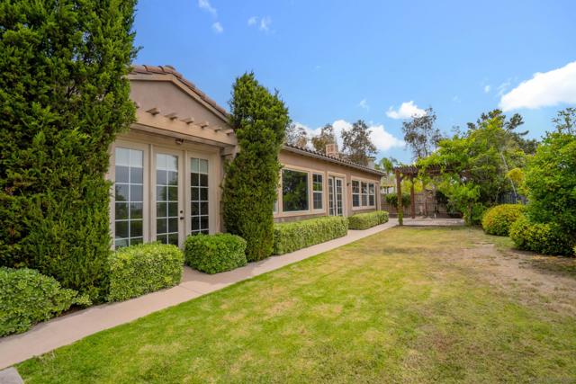 1052 Mountain Ash Ave, Chula Vista CA: https://media.crmls.org/mediaz/80b20dcc-f249-4387-90af-dbe6a0dc3ca5.jpg
