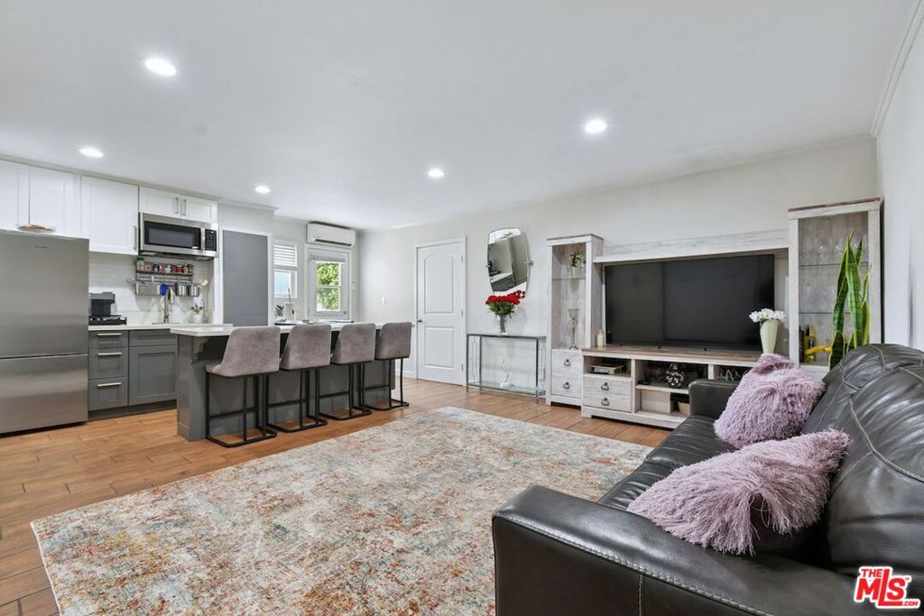 MLS #26915335 image #57