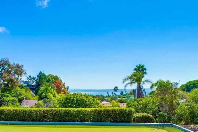 2223 Caminito Preciosa Sur, La Jolla CA: https://media.crmls.org/mediaz/80b2b276-fb7c-42bf-b137-50f60dbceaa0.jpg