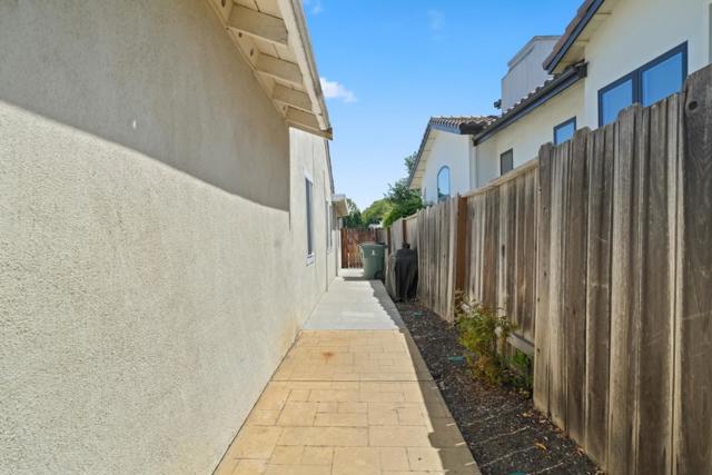 3172 Morris Drive, Palo Alto CA: https://media.crmls.org/mediaz/80b2c9e3-2563-4f03-92cd-e8cb878da579.jpg