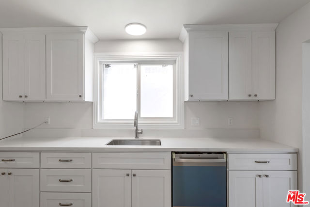 11119 S Denker Avenue, Los Angeles CA: https://media.crmls.org/mediaz/80b2e9ec-bd2f-4218-b835-7d9197657f75.jpg