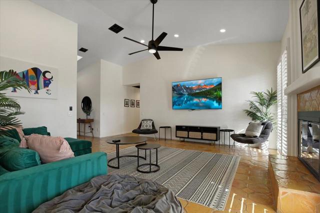 2451 Quincy Way, Palm Springs CA: https://media.crmls.org/mediaz/80b2f438-cdae-48b6-855f-5b3c89c58a88.jpg